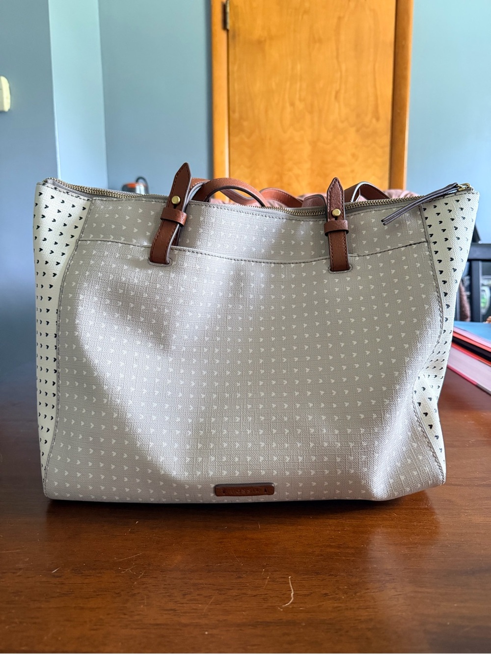 Fossil Cream Tote with Brown Leather Straps and Gold Key Charm - Picture 2 of 5